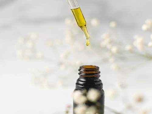 Alpha Pinene: இயற்கை நறுமணம் மற்றும் பல்துறை பயன்பாடுகள்
